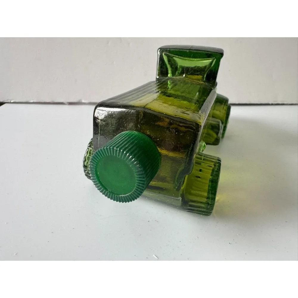 Vintage Rare AVON Oland After Shave Bottle Decanter BIG MAC Truck (FULL) 6 fl oz